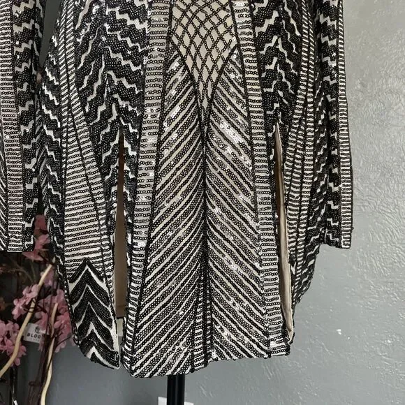 Fashion Nova Diva Sequin Mini Dress X-Large Plunge V-Neck Beige Black Slits Sexy - Picture 3 of 12